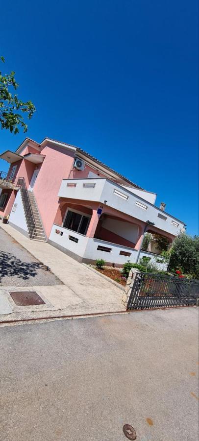 Apartments Porat Luaran gambar